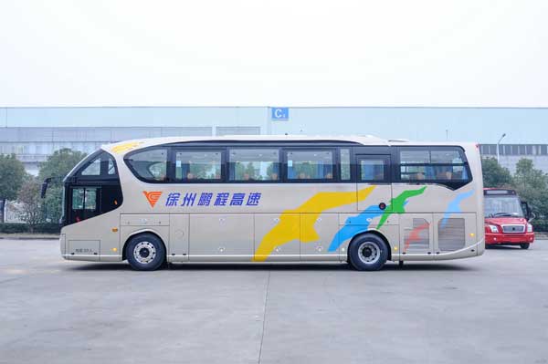 年會(huì)租大巴的優(yōu)勢(shì)?鴻鳴巴士帶你了解年會(huì)租大巴車(chē)注意事項(xiàng)